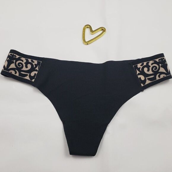 VS Sexy Seamless Black NO SHOW Velvet Panels THONG - Picture 1 of 4